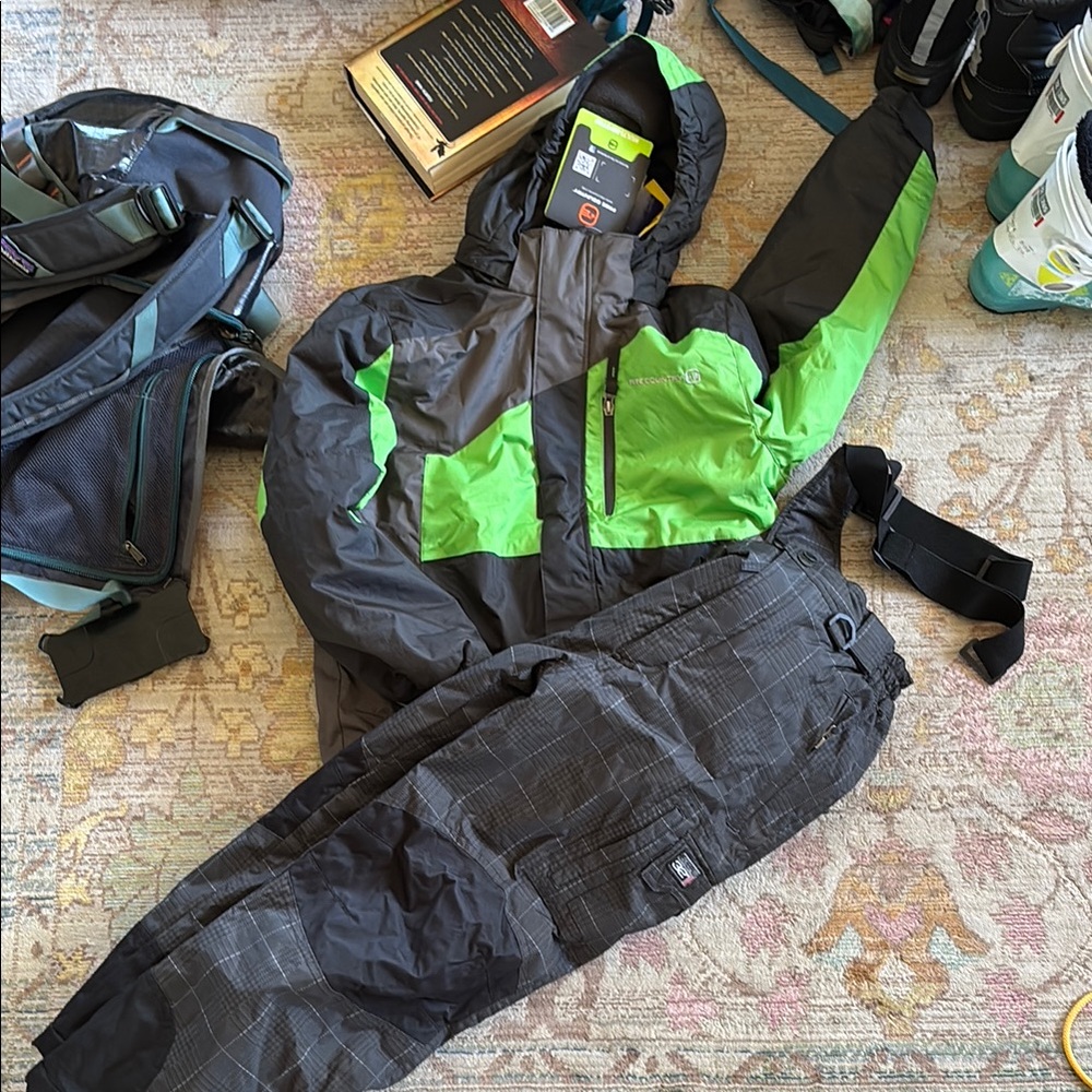 Free Country Extreme Performance Jacket and Weatherproof 32 pants